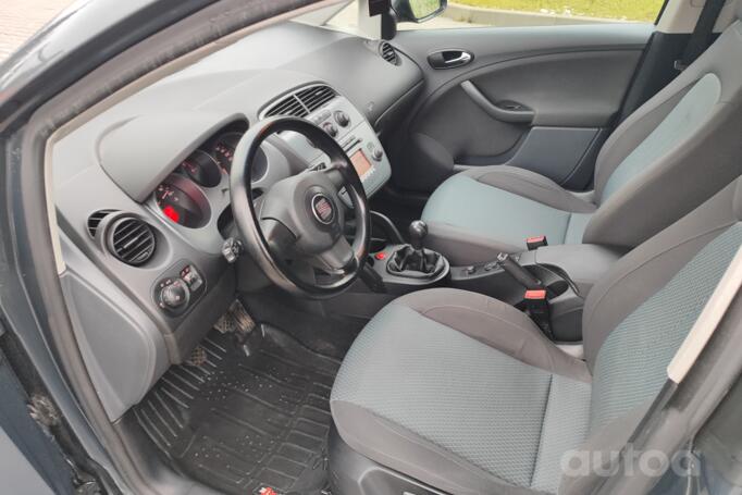 SEAT Toledo 3 generation Hatchback