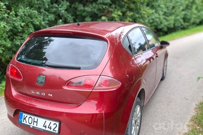 SEAT Leon 2 generation Hatchback 5-doors