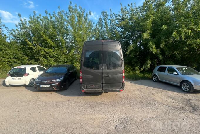 Mercedes-Benz Sprinter Second generation