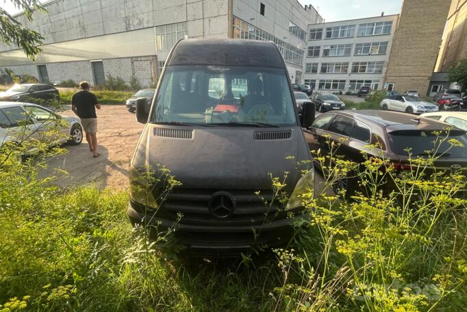Mercedes-Benz Sprinter Second generation