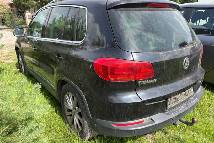 Volkswagen Tiguan 1 generation [restyling] Crossover