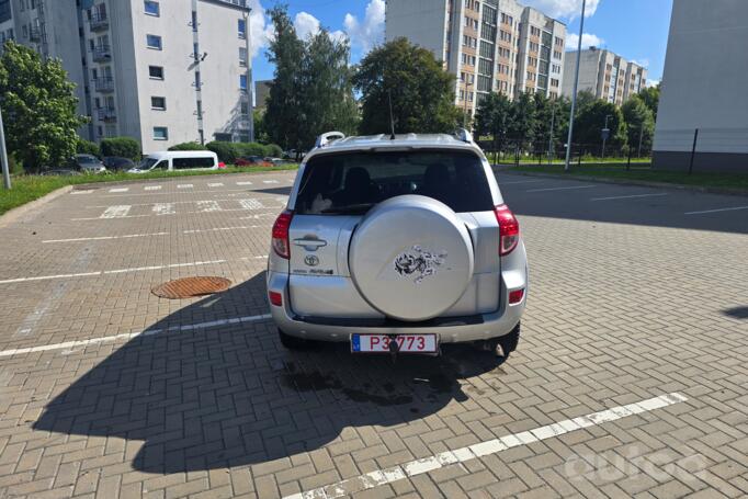 Toyota RAV4 3 generation Crossover