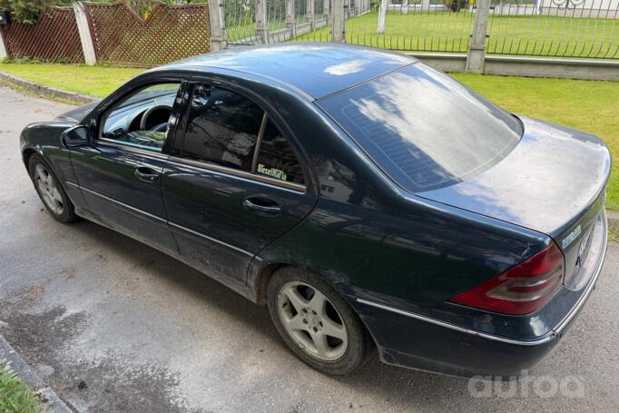 Mercedes-Benz C-Class W203/S203/CL203 Sedan