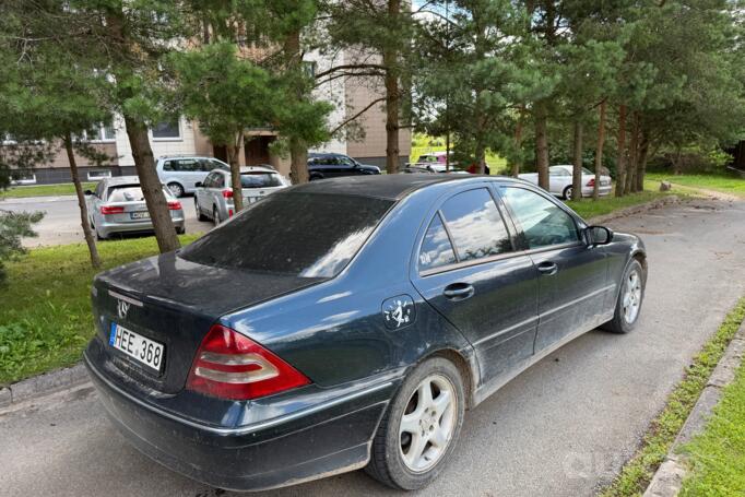 Mercedes-Benz C-Class W203/S203/CL203 Sedan