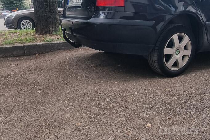 Skoda Octavia 2 generation Combi wagon 5-doors