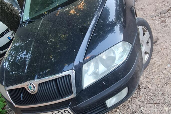 Skoda Octavia 2 generation Combi wagon 5-doors