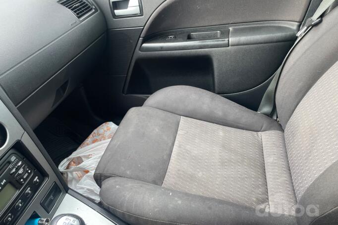 Ford Mondeo 3 generation Liftback