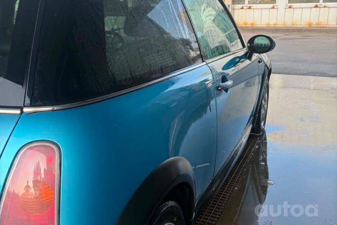 Mini One R50 Hatchback