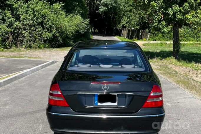 Mercedes-Benz E-Class W211 Sedan