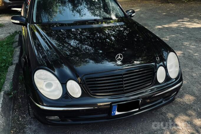 Mercedes-Benz E-Class W211 Sedan