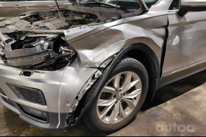 Volkswagen Tiguan 2 generation Crossover 5-doors