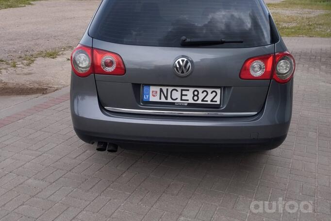 Volkswagen Passat B6 wagon 5-doors
