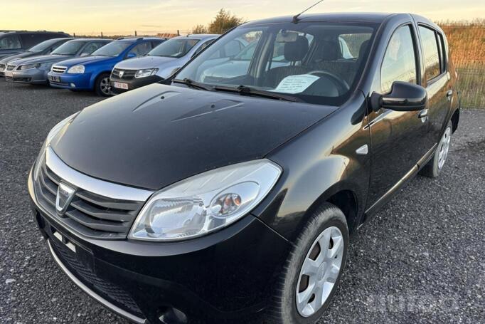Dacia Sandero 1 generation Hatchback