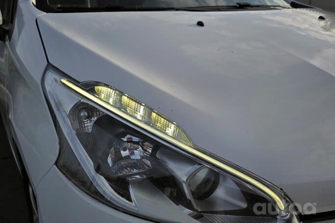 Peugeot 208 1 generation [restyling]