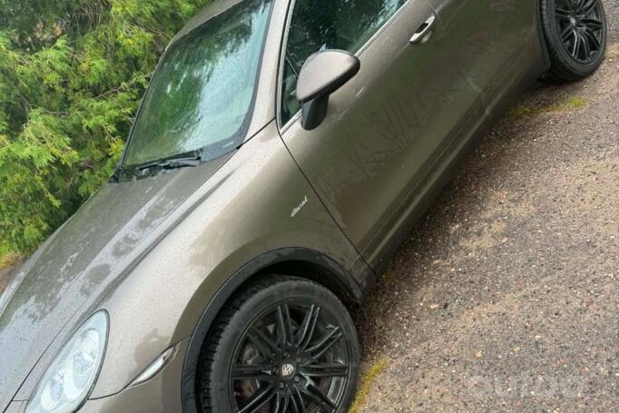 Porsche Cayenne 958 Crossover