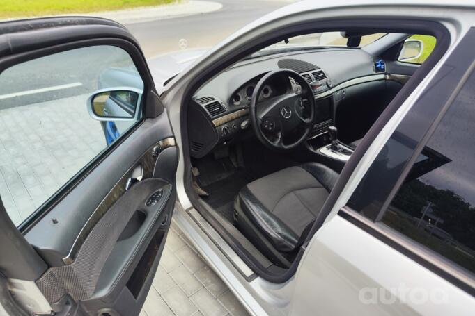 Mercedes-Benz E-Class W211 Sedan