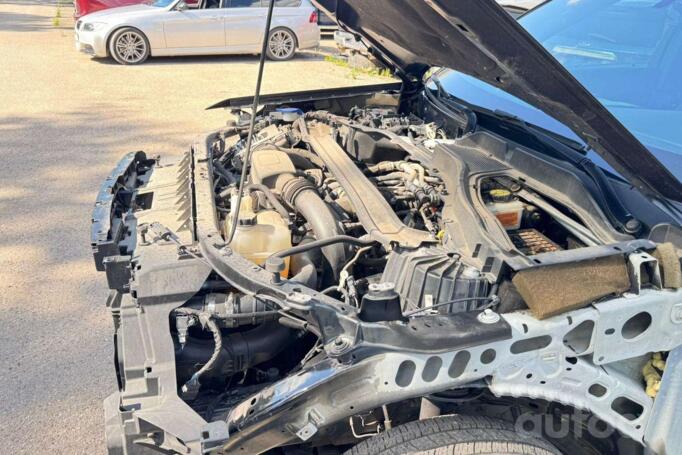 Ford Explorer 6 generation SUV