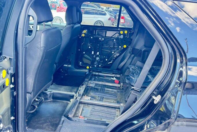Ford Explorer 6 generation SUV