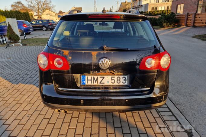 Volkswagen Passat B6 wagon 5-doors