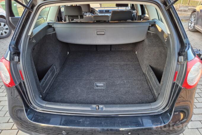 Volkswagen Passat B6 wagon 5-doors