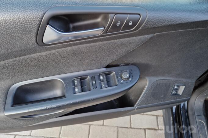 Volkswagen Passat B6 wagon 5-doors