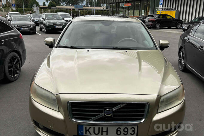 Volvo S80
