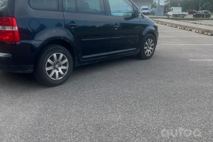 Volkswagen Touran 1 generation Minivan