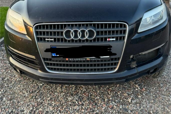 Audi Q7 4L Crossover