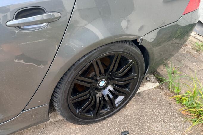 BMW 5 Series E60/E61 Touring wagon