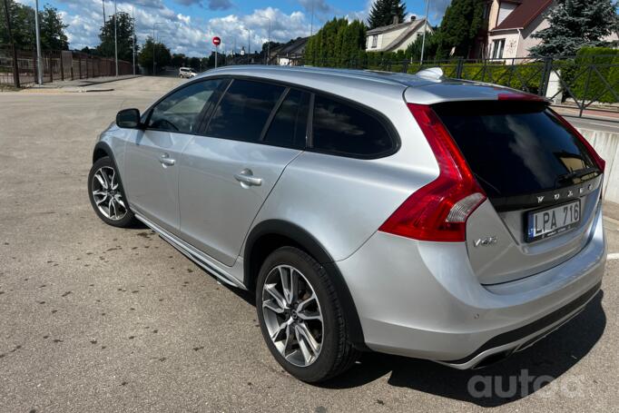 Volvo V60 Cross Country 1 generation wagon 5-doors