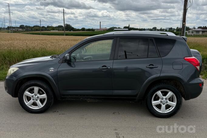 Toyota RAV4 3 generation Crossover