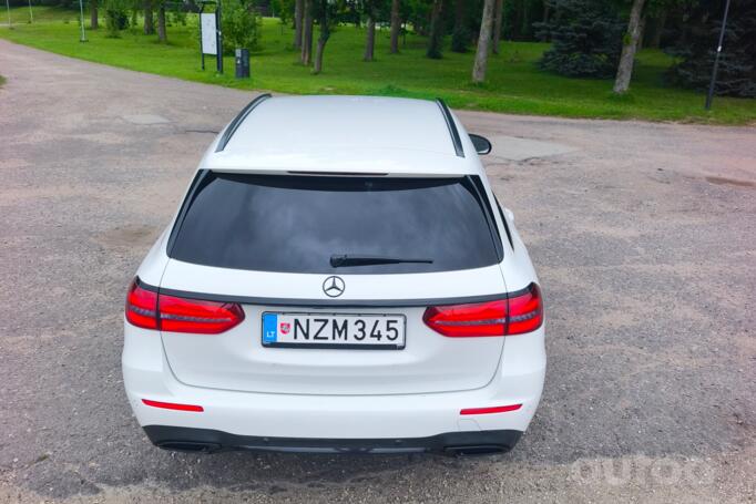 Mercedes-Benz E-Class E 220 wagon