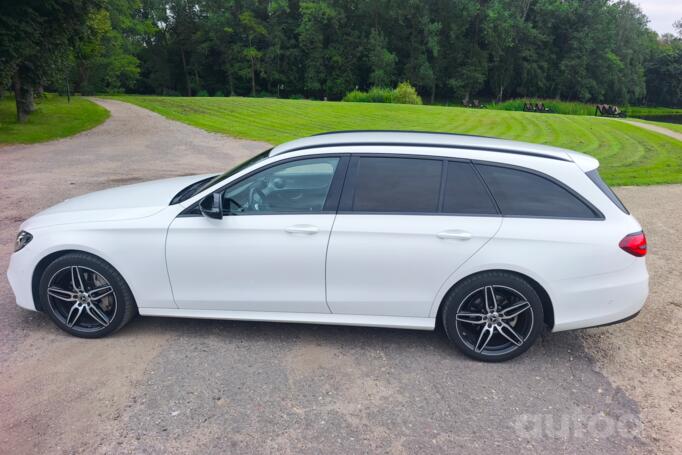 Mercedes-Benz E-Class E 220 wagon