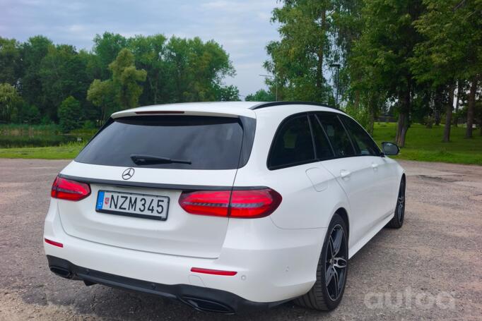 Mercedes-Benz E-Class E 220 wagon