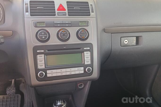Volkswagen Touran 1 generation [restyling] Minivan 5-doors