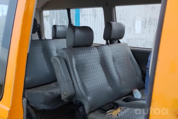 Volkswagen Caravelle T4 Minivan