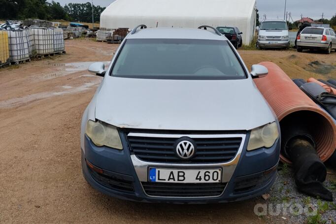 Volkswagen Passat B6 wagon 5-doors