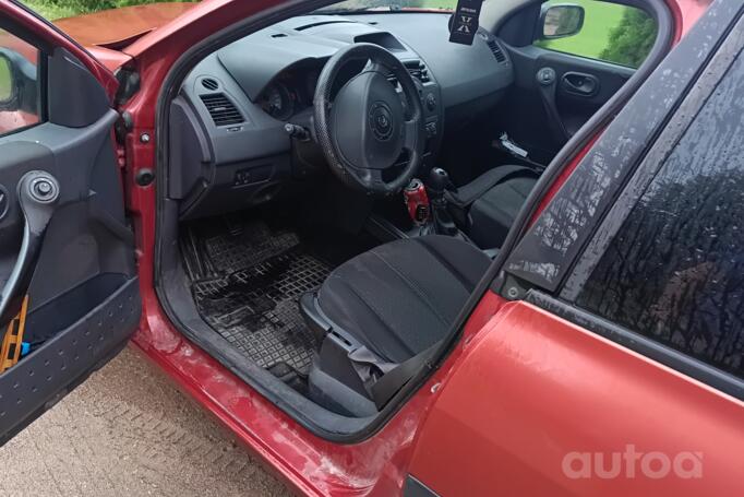 Renault Megane 2 generation Hatchback 5-doors