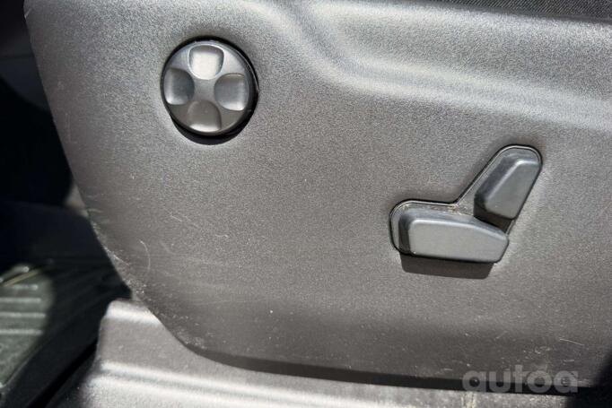 Jeep Grand Cherokee WK2 [restyling] SUV 5-doors