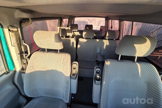 Volkswagen Caravelle T4 Minivan