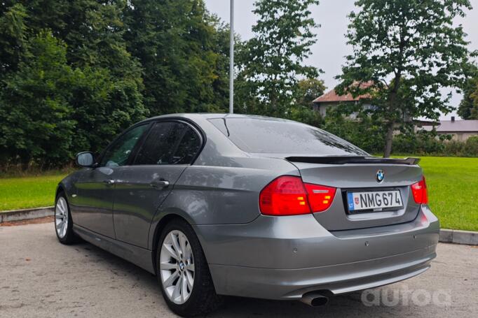 BMW 320 2013