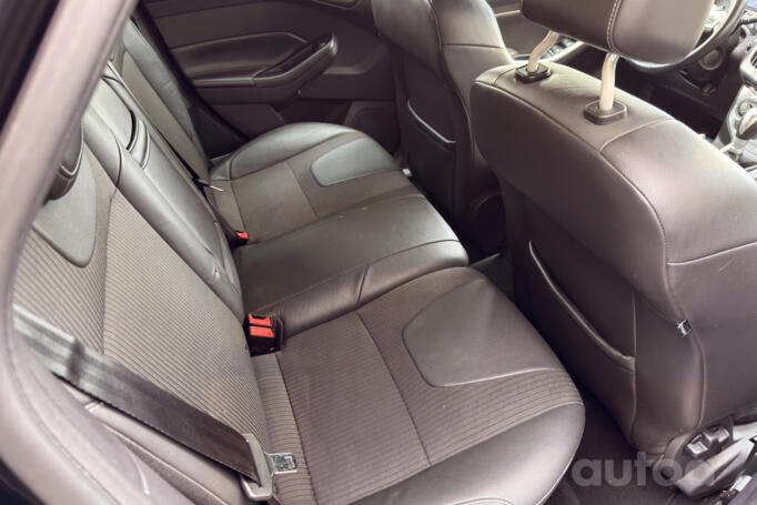 Ford Focus 3 generation Hatchback 5-doors