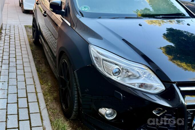Ford Focus 3 generation Hatchback 5-doors