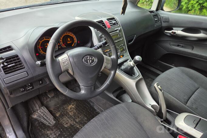 Toyota Auris 1 generation Hatchback 5-doors