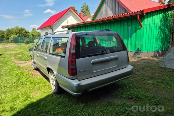 Volvo V70 1 generation wagon