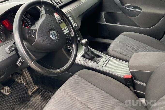 Volkswagen Passat B6 Sedan 4-doors
