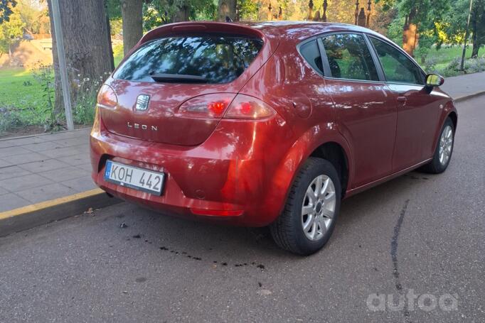 SEAT Leon 2 generation Hatchback 5-doors