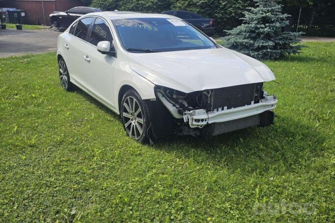Volvo S60 2 generation [restyling] Sedan 4-doors
