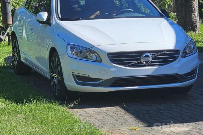 Volvo S60 2 generation [restyling] Sedan 4-doors