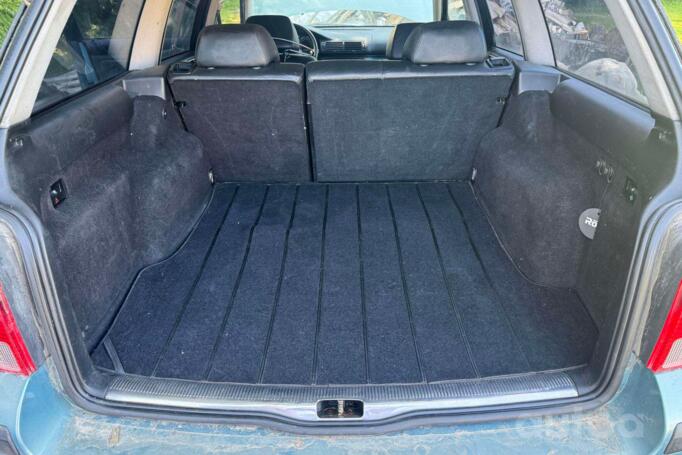 Volkswagen Passat B5 Sedan 4-doors